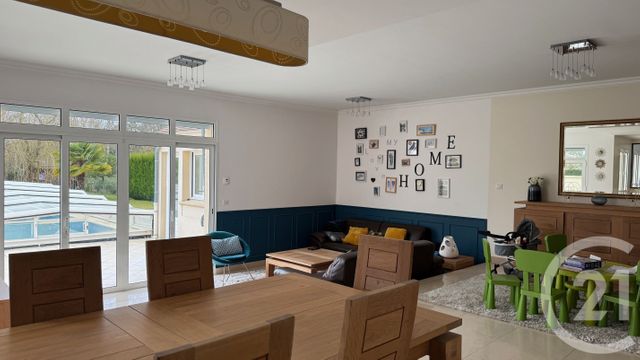 Afficher la photo en grand maison à vendre - 8 pièces - 253.1 m2 - LES ESSARTS LE ROI - 78 - ILE-DE-FRANCE - Century 21 Terre Du Roi