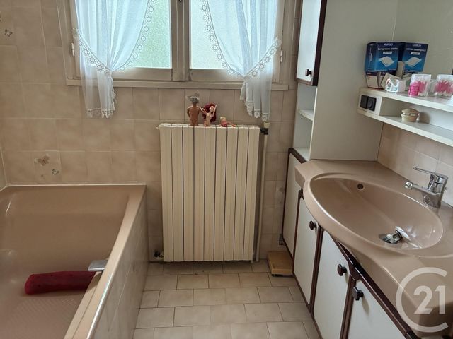 maison à vendre - 6 pièces - 135.2 m2 - LES ESSARTS LE ROI - 78 - ILE-DE-FRANCE - Century 21 Terre Du Roi